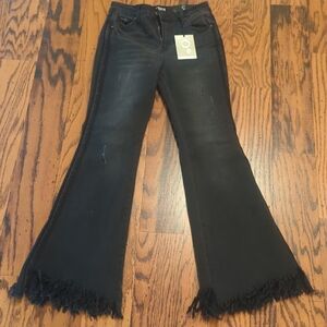 Black Wide Leg Jeans with Frayed Hem and High-Rise Fit